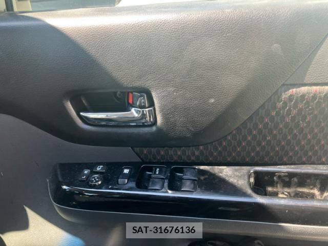 Suzuki SPACIA 2015-09 8527469-18