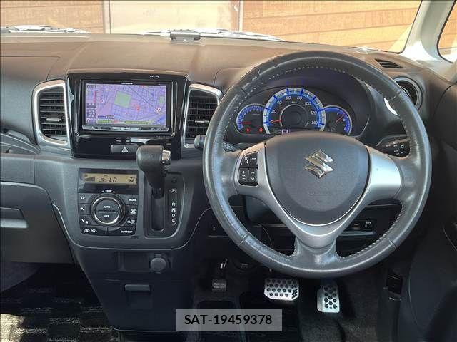 Suzuki SPACIA 2014-10 8563610-11