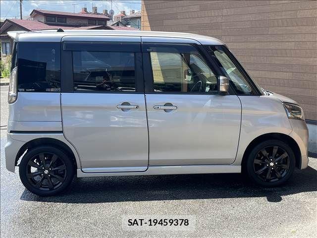 Suzuki SPACIA 2014-10 8563610-3