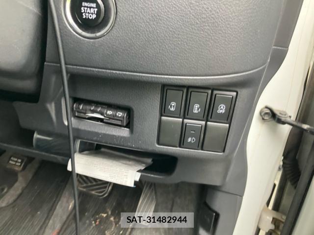 Suzuki SPACIA 2014-09 8831741-12