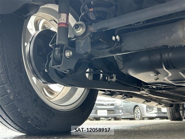 Suzuki SPACIA 2021-07 8884377-13