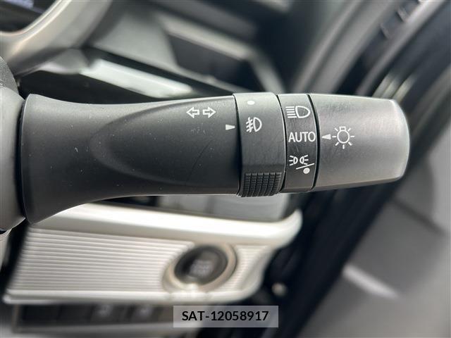 Suzuki SPACIA 2021-07 8884377-18