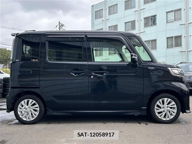 Suzuki SPACIA 2021-07 8884377-6