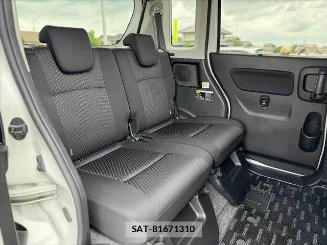 Suzuki SPACIA 2017-03 6678191-18
