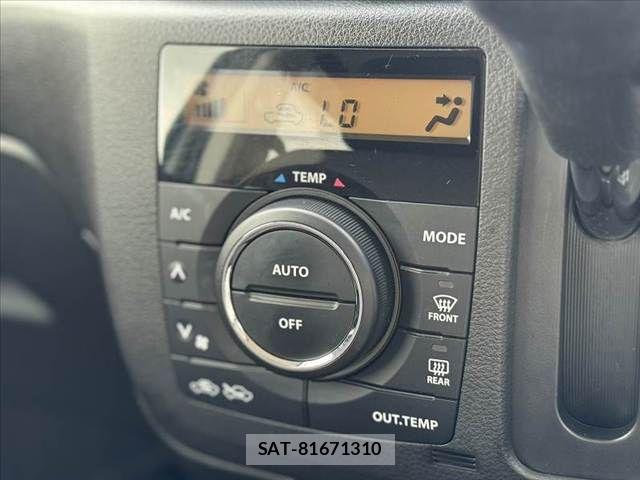 Suzuki SPACIA 2017-03 6678191-26