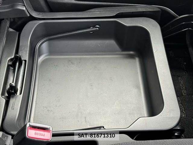 Suzuki SPACIA 2017-03 6678191-29