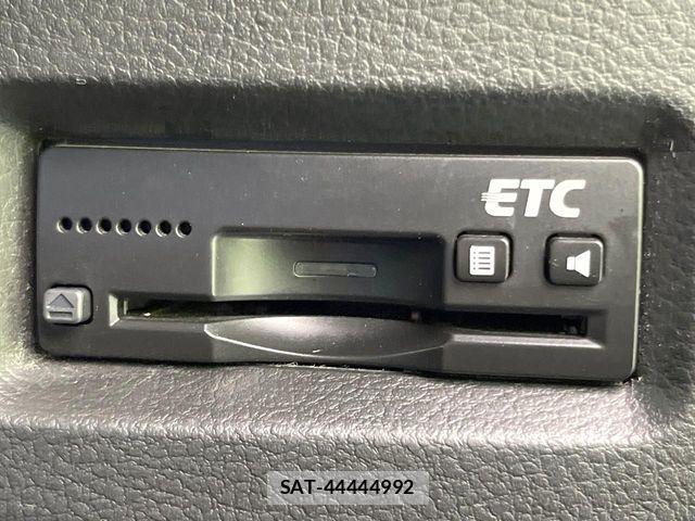 Suzuki SPACIA 2017-08 6913357-4