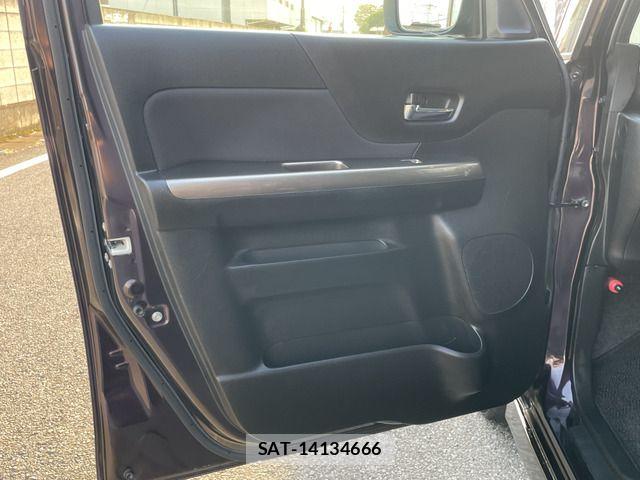 Suzuki SPACIA 2017-09 7252411-17