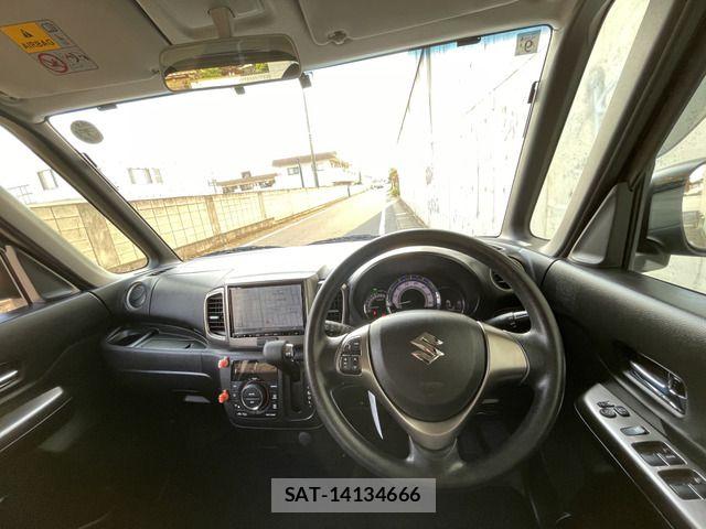 Suzuki SPACIA 2017-09 7252411-7