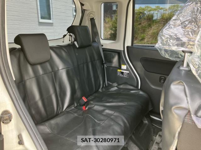 Suzuki SPACIA 2017-07 7252409-10