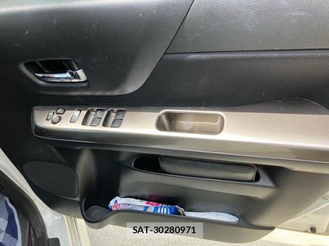 Suzuki SPACIA 2017-07 7252409-11