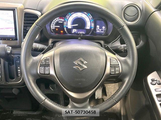 Suzuki SPACIA 2017-09 7272997-10