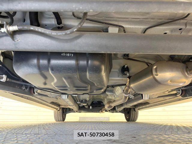 Suzuki SPACIA 2017-09 7272997-18