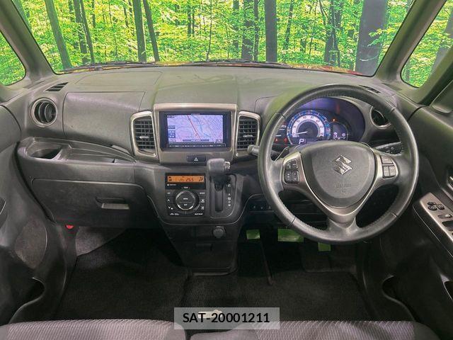 Suzuki SPACIA 2017-08 7272995-1