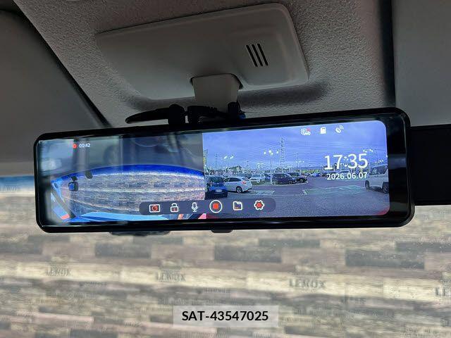 Suzuki SPACIA 2017-08 7359929-11