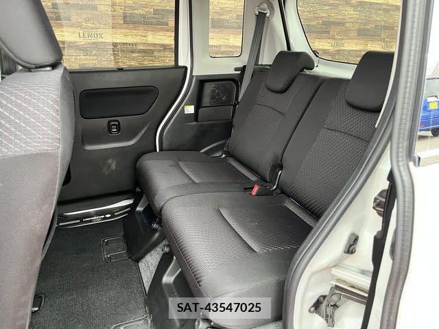 Suzuki SPACIA 2017-08 7359929-12