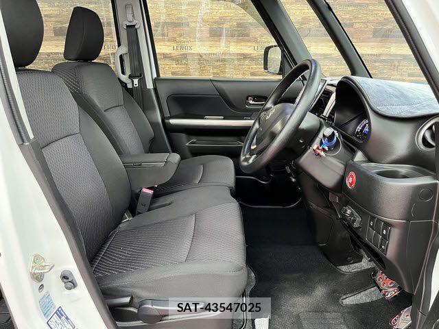 Suzuki SPACIA 2017-08 7359929-3