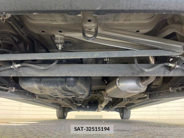 Suzuki SPACIA 2017-07 7394235-18