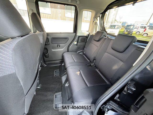 Suzuki SPACIA 2017-09 7458045-9