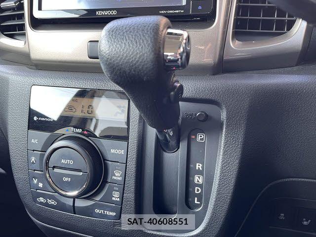Suzuki SPACIA 2017-09 7458045-19