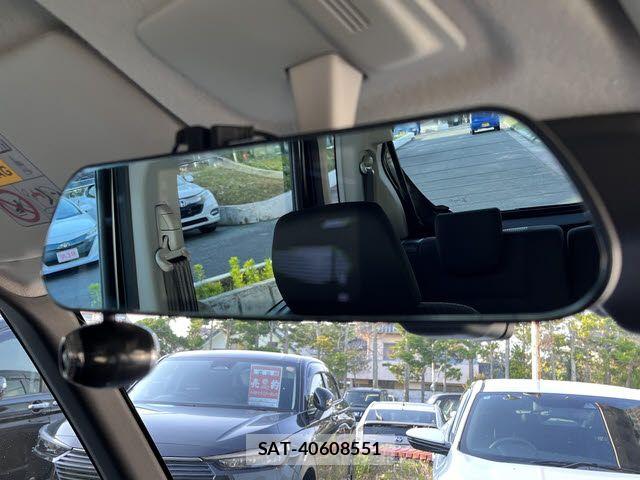 Suzuki SPACIA 2017-09 7458045-22