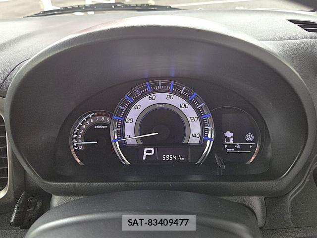 Suzuki SPACIA 2017-09 7620288-15