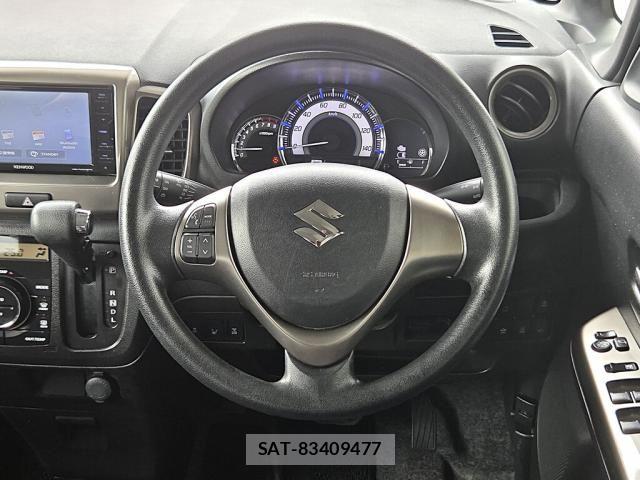 Suzuki SPACIA 2017-09 7620288-17
