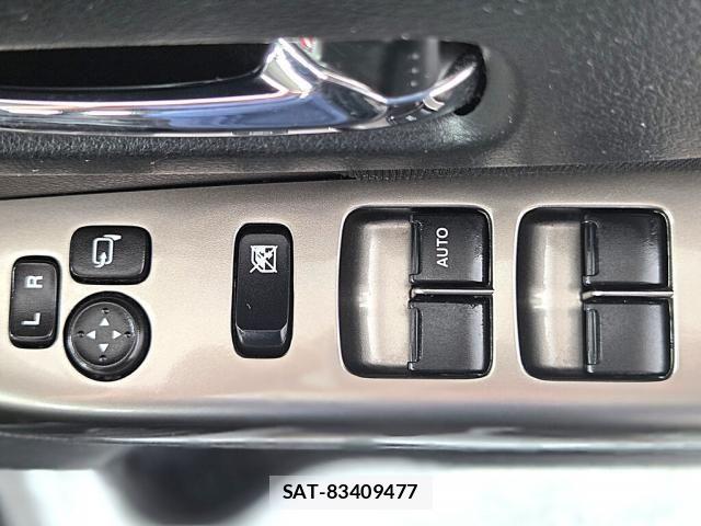 Suzuki SPACIA 2017-09 7620288-23