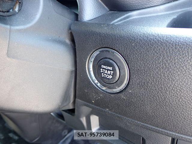 Suzuki SPACIA 2017-05 7981086-18