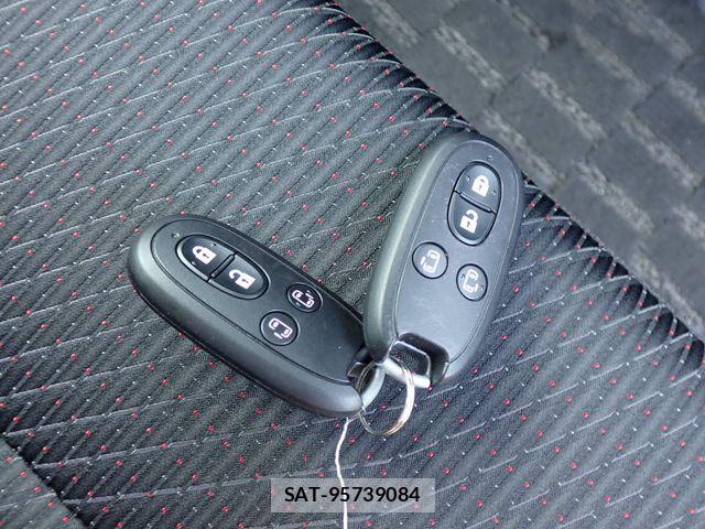 Suzuki SPACIA 2017-05 7981086-28
