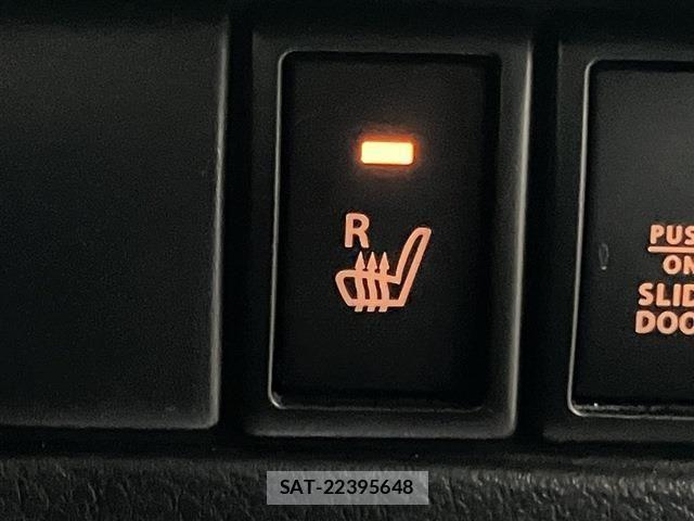 Suzuki SPACIA 2017-12 8210363-11