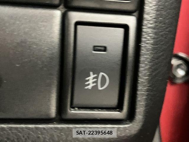 Suzuki SPACIA 2017-12 8210363-27