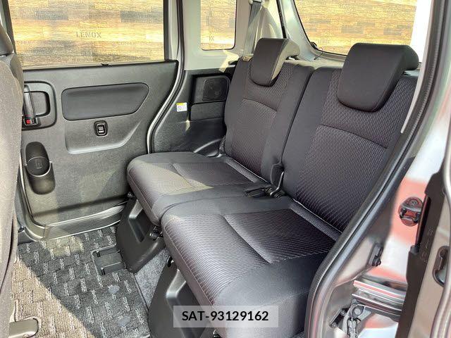 Suzuki SPACIA 2017-05 8210360-12