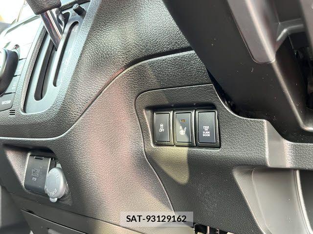 Suzuki SPACIA 2017-05 8210360-22