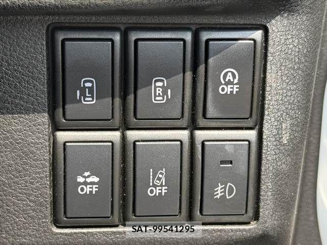 Suzuki SPACIA 2017-10 8210361-21