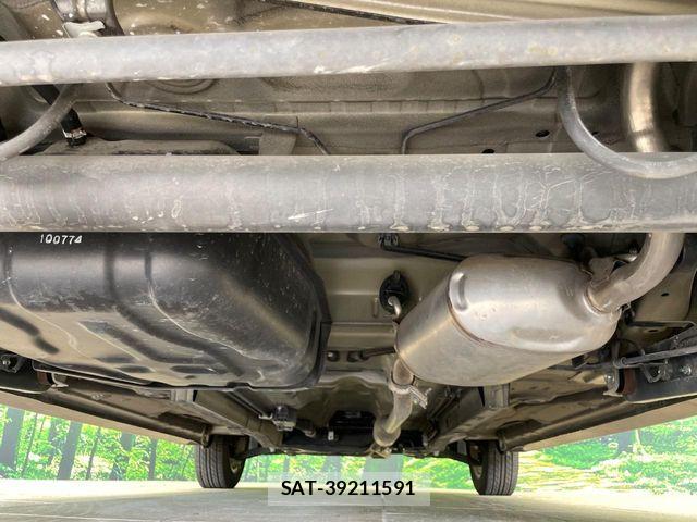 Suzuki SPACIA 2017-07 8231845-18