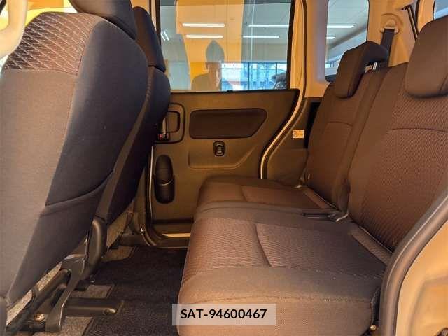 Suzuki SPACIA 2017-09 8368934-18