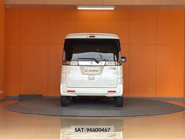 Suzuki SPACIA 2017-09 8368934-8