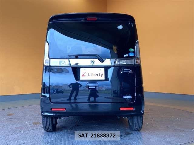 Suzuki SPACIA 2017-06 8368932-6