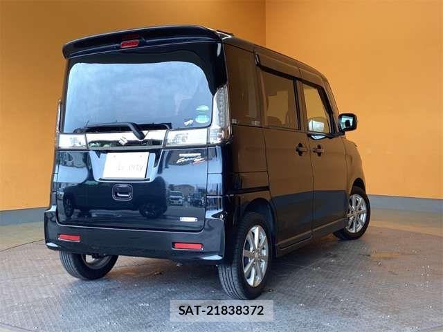 Suzuki SPACIA 2017-06 8368932-7