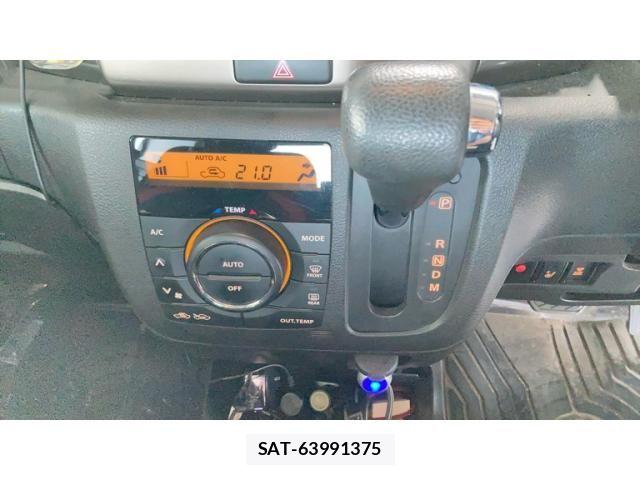 Suzuki SPACIA 2017-09 8368935-18