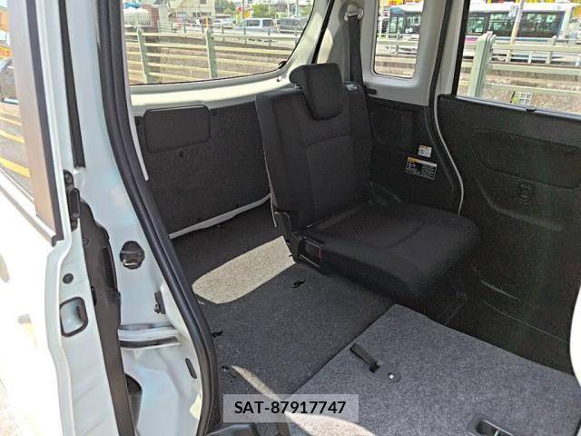 Suzuki SPACIA 2017-10 8527471-24