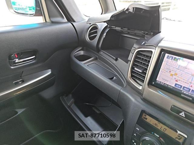 Suzuki SPACIA 2017-11 8563615-19