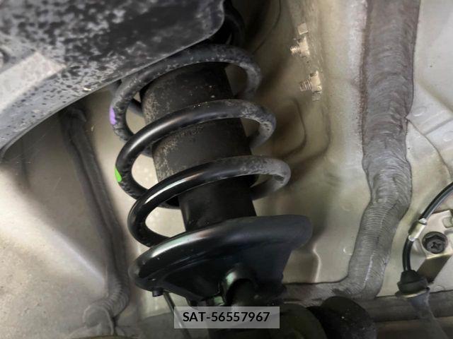 Suzuki SPACIA 2017-09 8629032-19