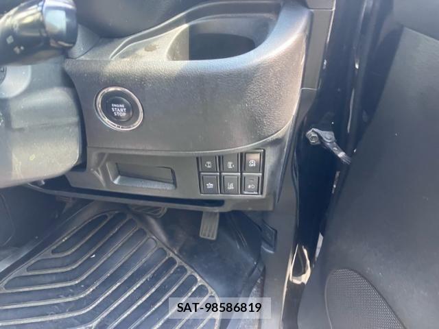 Suzuki SPACIA 2017-10 8666940-12