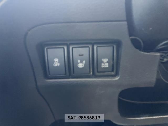 Suzuki SPACIA 2017-10 8666940-18