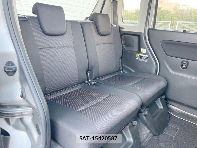 Suzuki SPACIA 2017-09 8831746-9