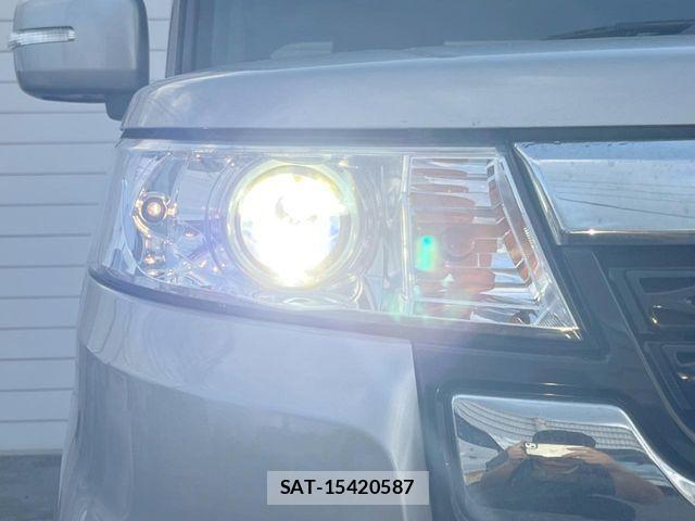 Suzuki SPACIA 2017-09 8831746-19