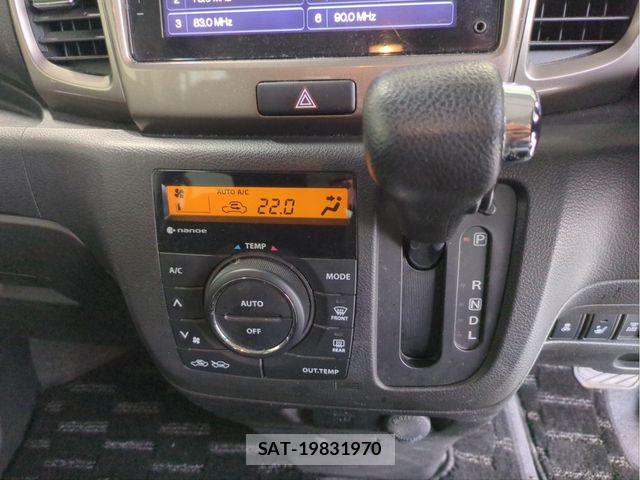 Suzuki SPACIA 2017-12 8831745-11