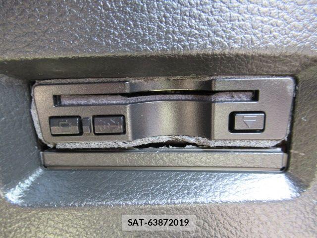 Suzuki SPACIA 2017-08 8882281-22